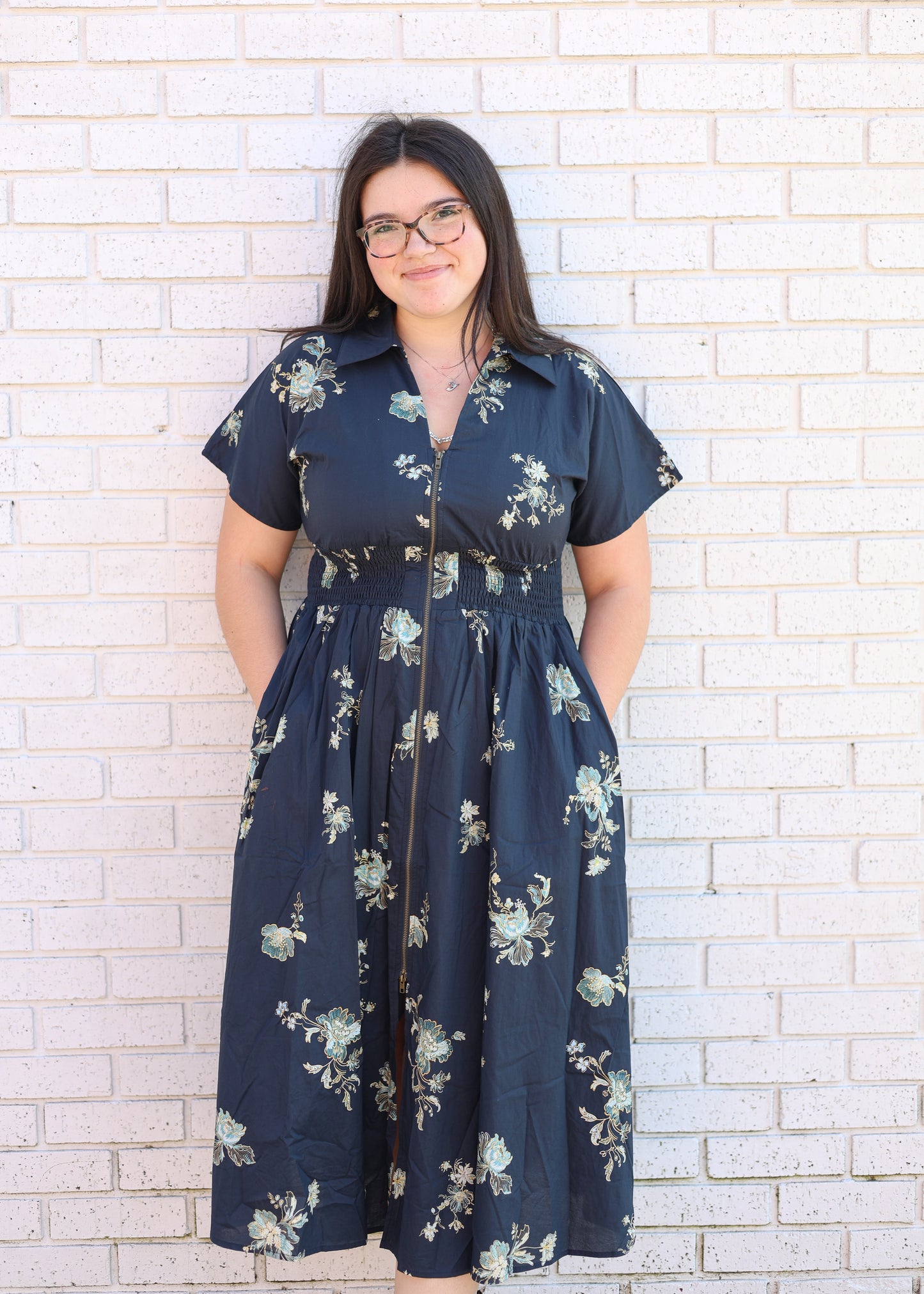 BLACK FLORAL PRINT FRONT ZIP MIDI DRESS