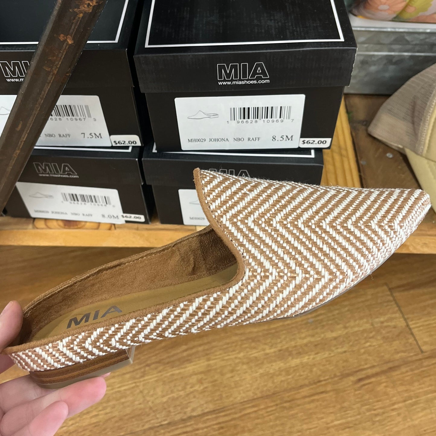 TAN AND NATURAL ZIG ZAG MULE