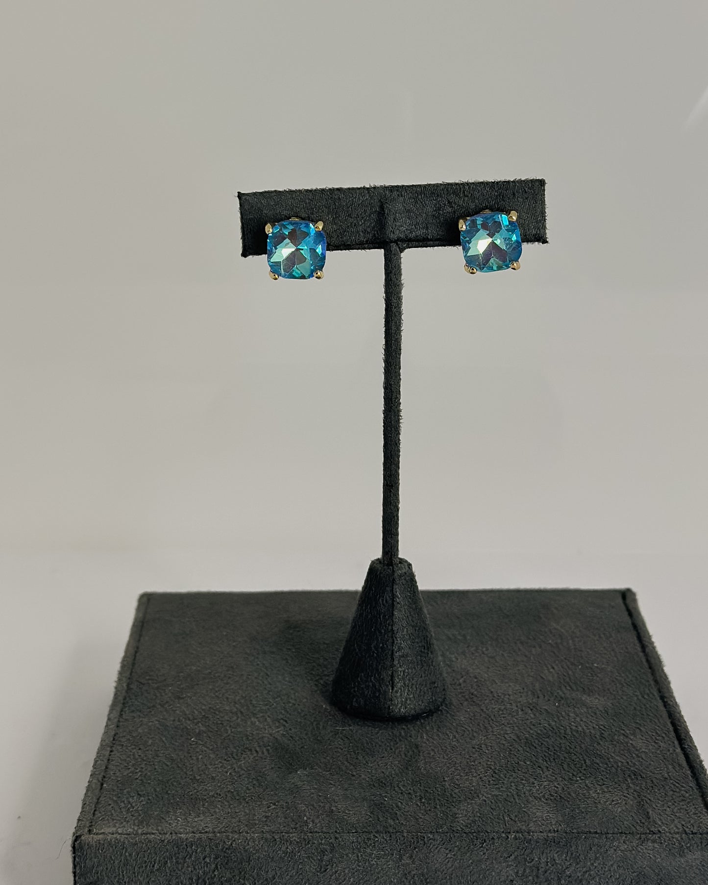 AQUA BLUE SQUARE GEM STUD EARRINGS