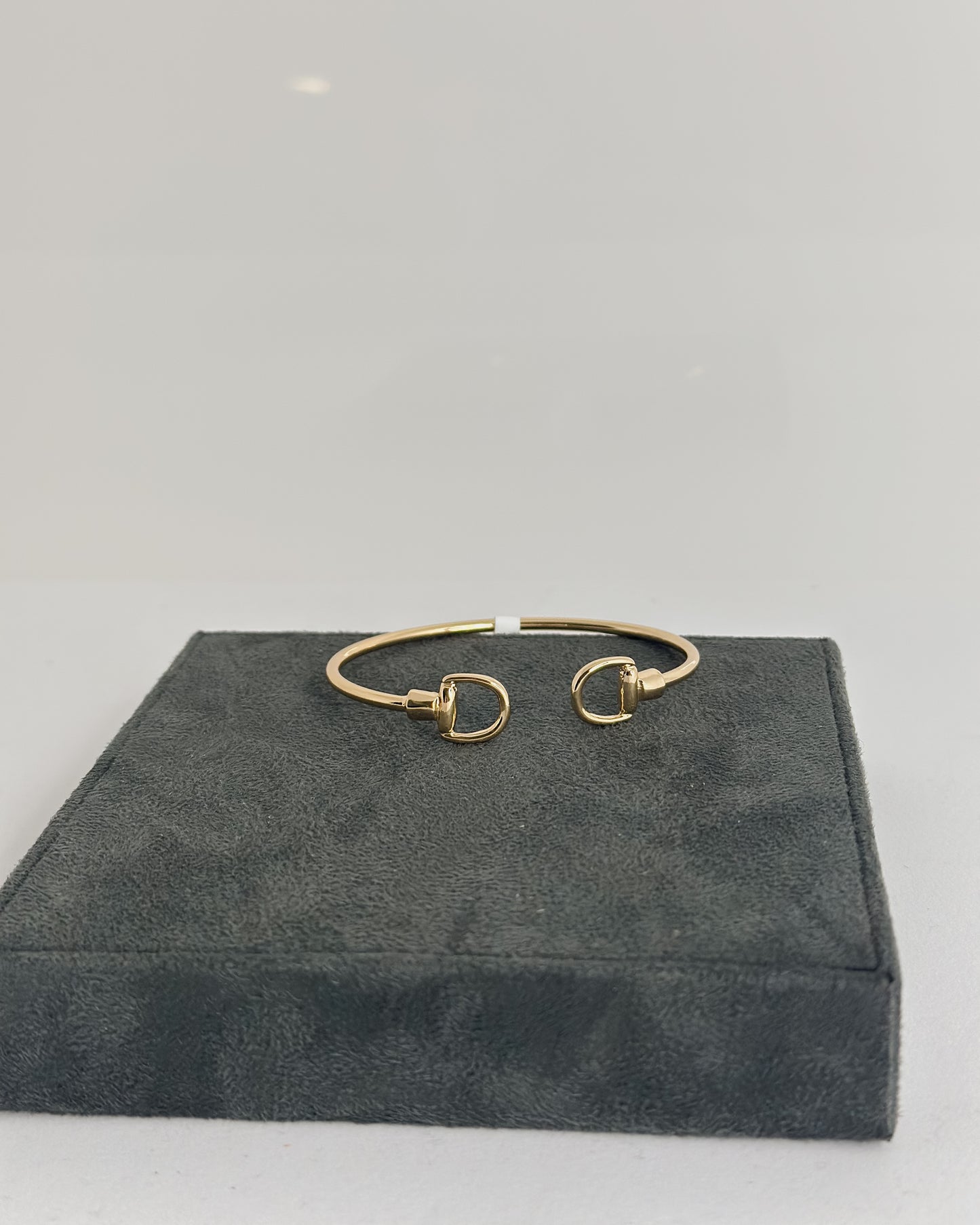 GOLD OPEN BANGLE HORSEBIT BRACELET