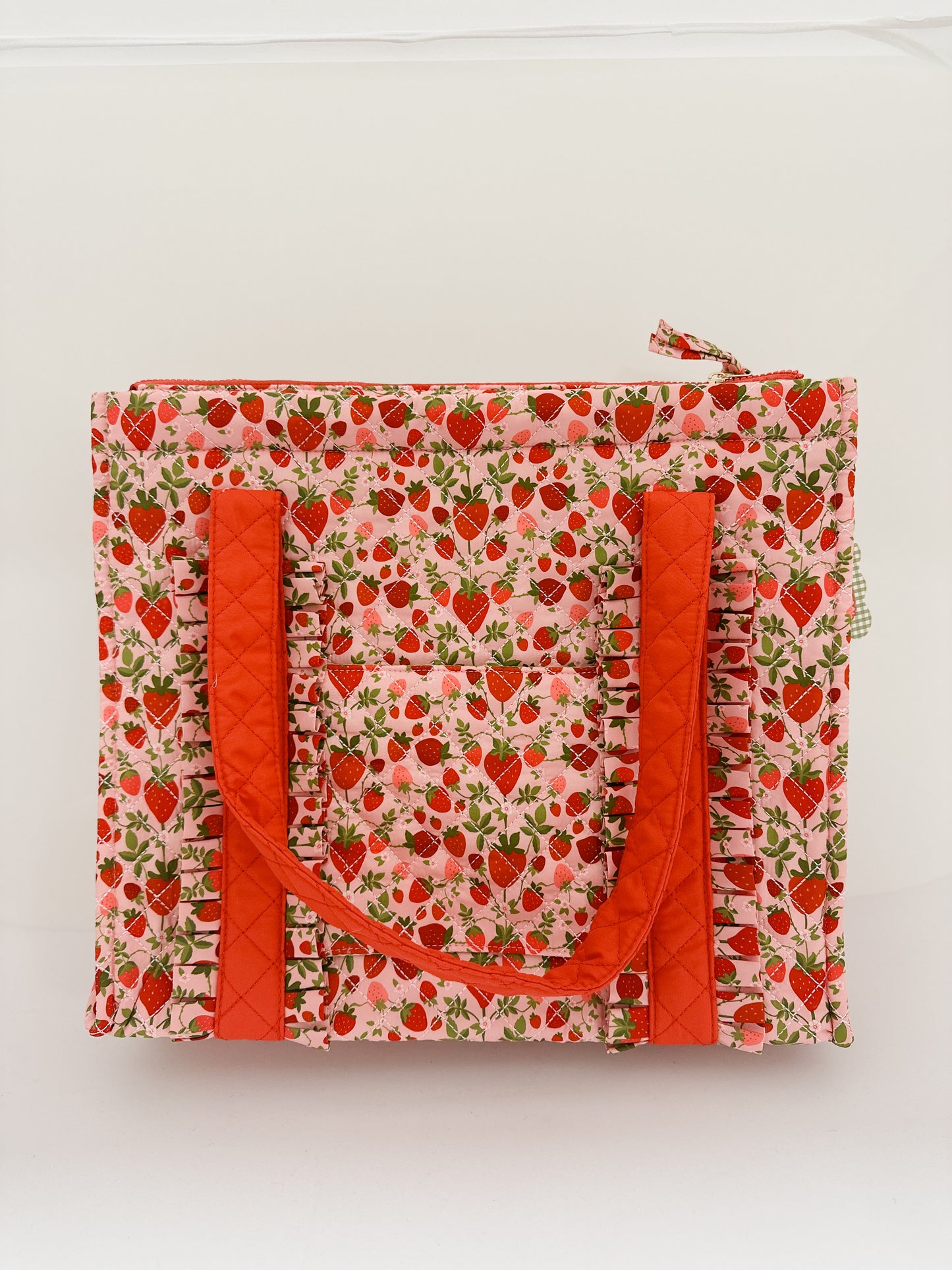THE EVERYDAY QUILTED TOTE BAG - STRAWBERRY FIELDS - Pharm Favorites by Economy Pharmacy