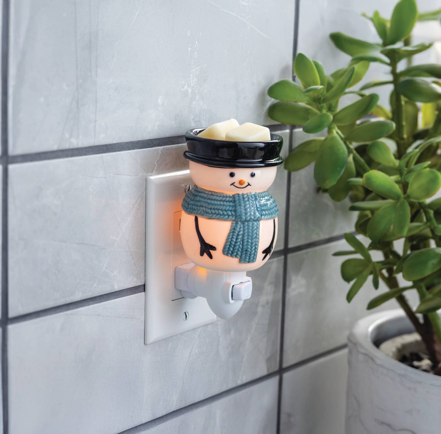 Snowy Pluggable Fragrance Warmer
