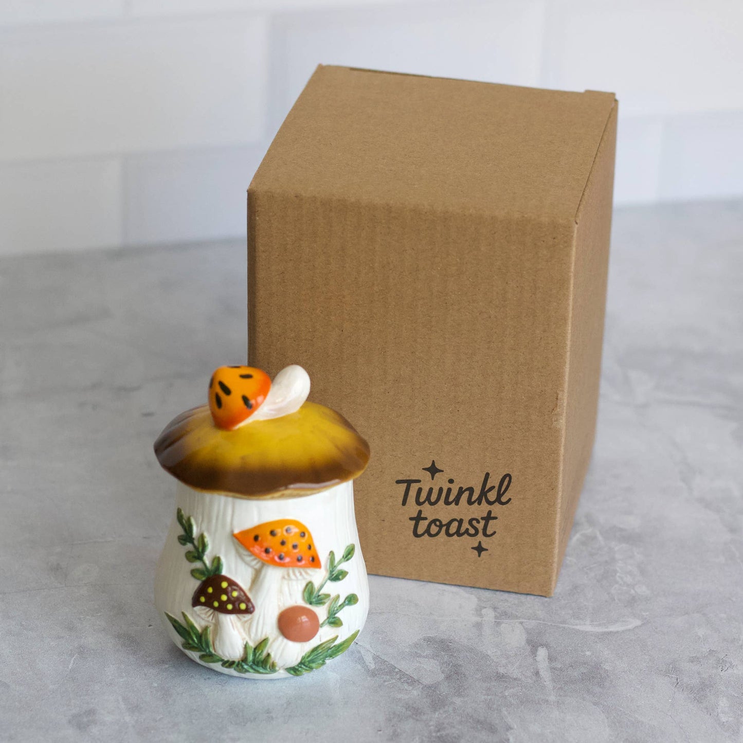 MERRY MUSHROOM RESIN TRINKET BOX