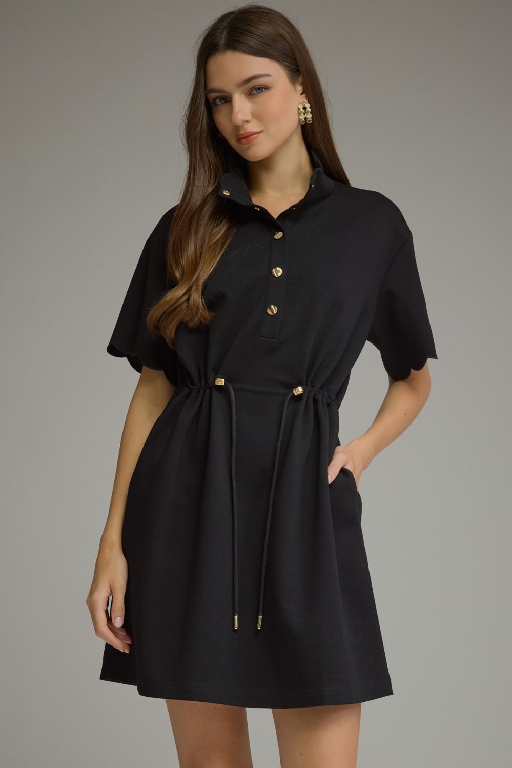 BLACK SCALLOP TRIM CINCH WAIST DRESS