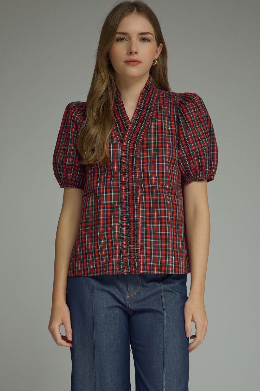 RED PLAID SHORT PUFF SLEEVE TOP WITH RUCHED V-NECK
