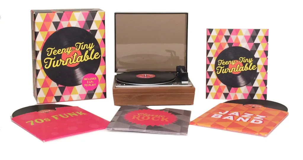 TEENY TINY TURNTABLE