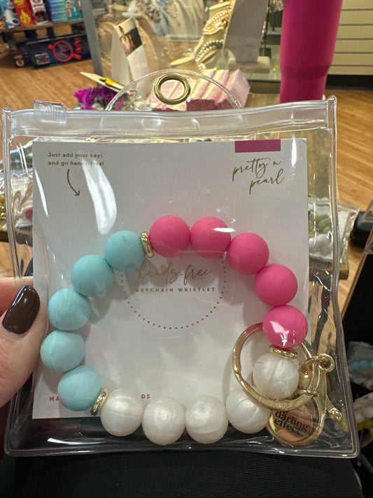 HANDS FREE KEYCHAIN WRISTLET - PRETTY IN PEARL