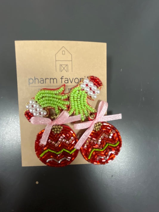 GRINCH HAND W/ORNAMENT BEADED EARRINGS