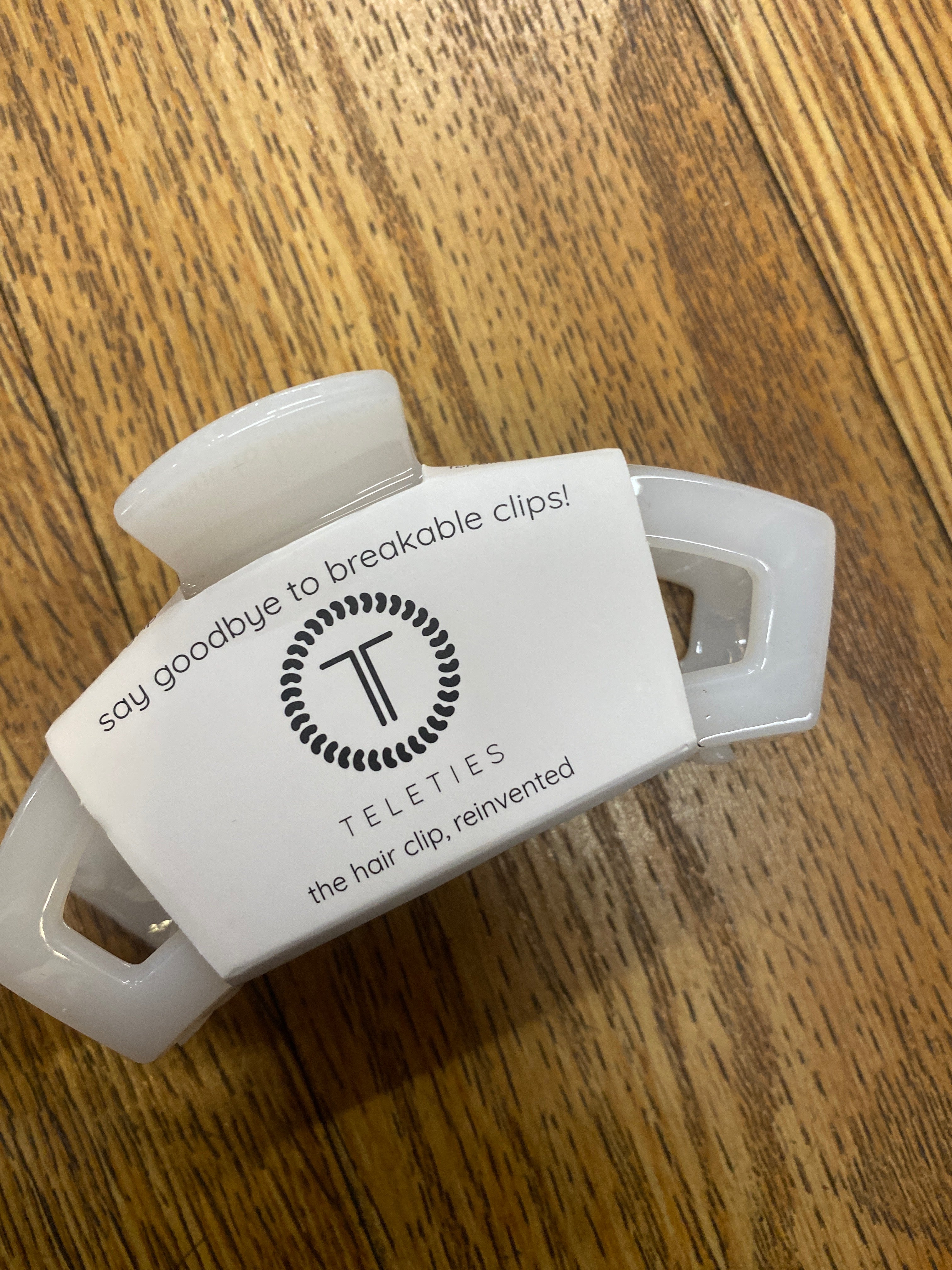 TELETIES OPEN HAIR CLIP - MEDIUM - COCONUT WHITE