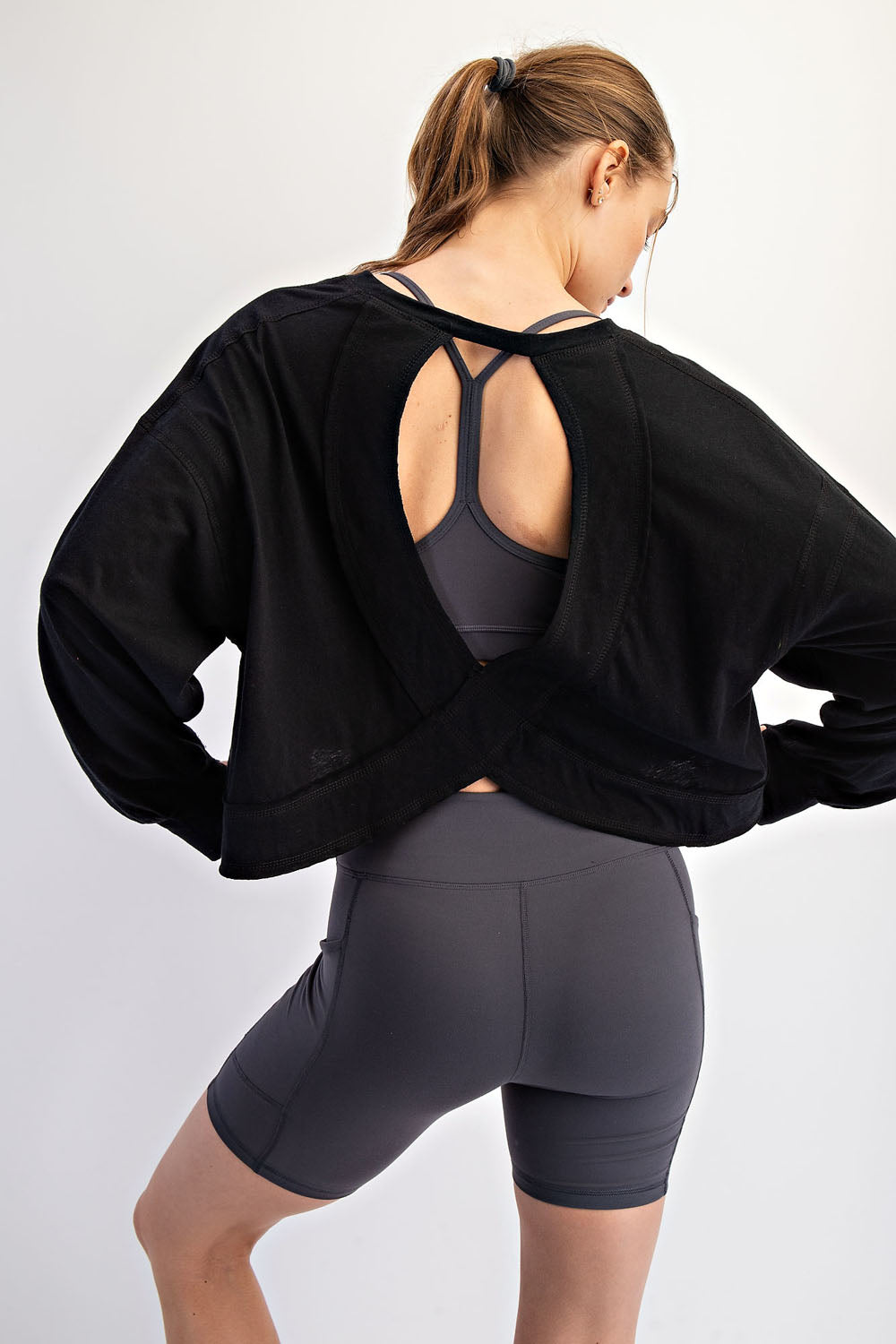 BLACK SLUB OPEN BACK LONG SLEEVE TOP