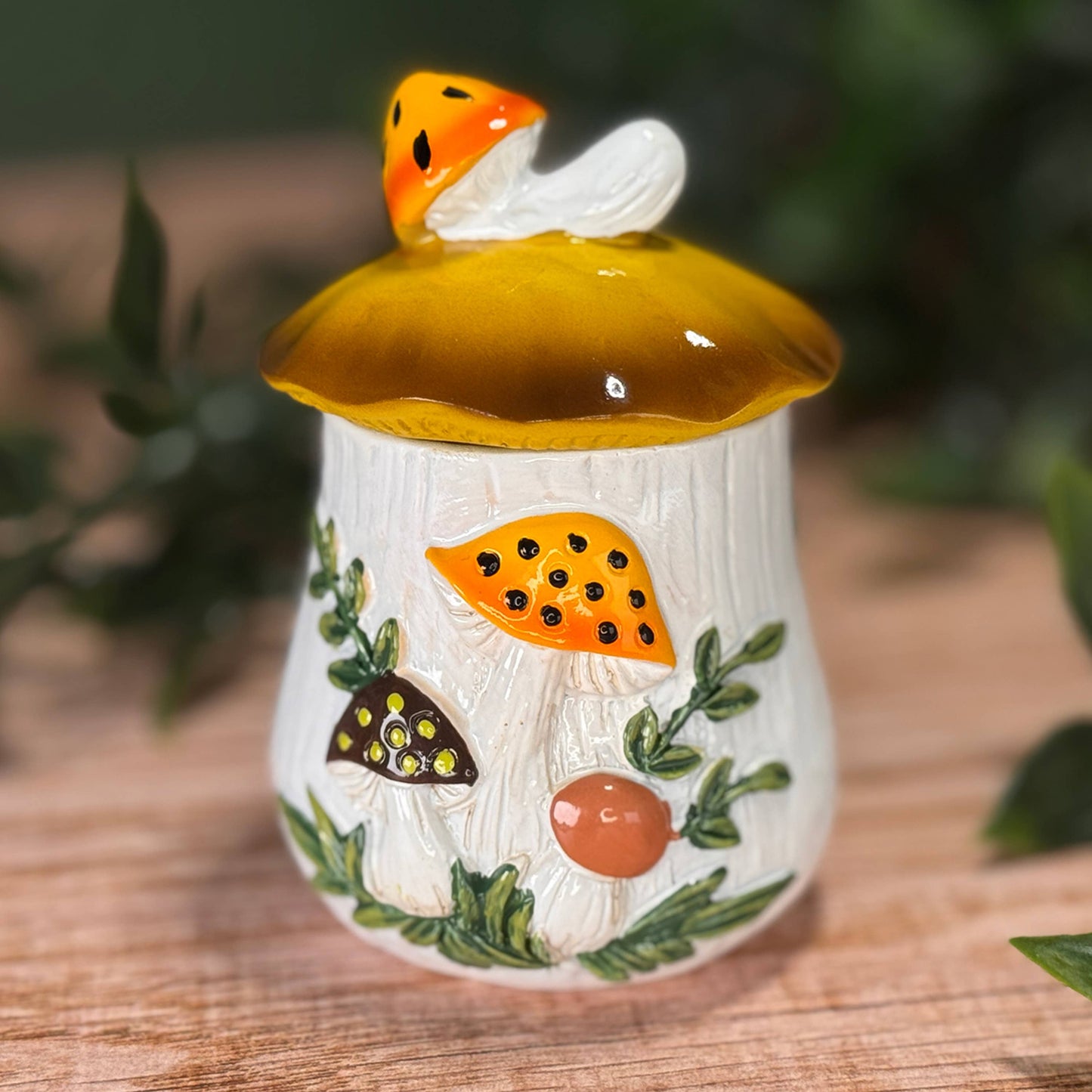 MERRY MUSHROOM RESIN TRINKET BOX