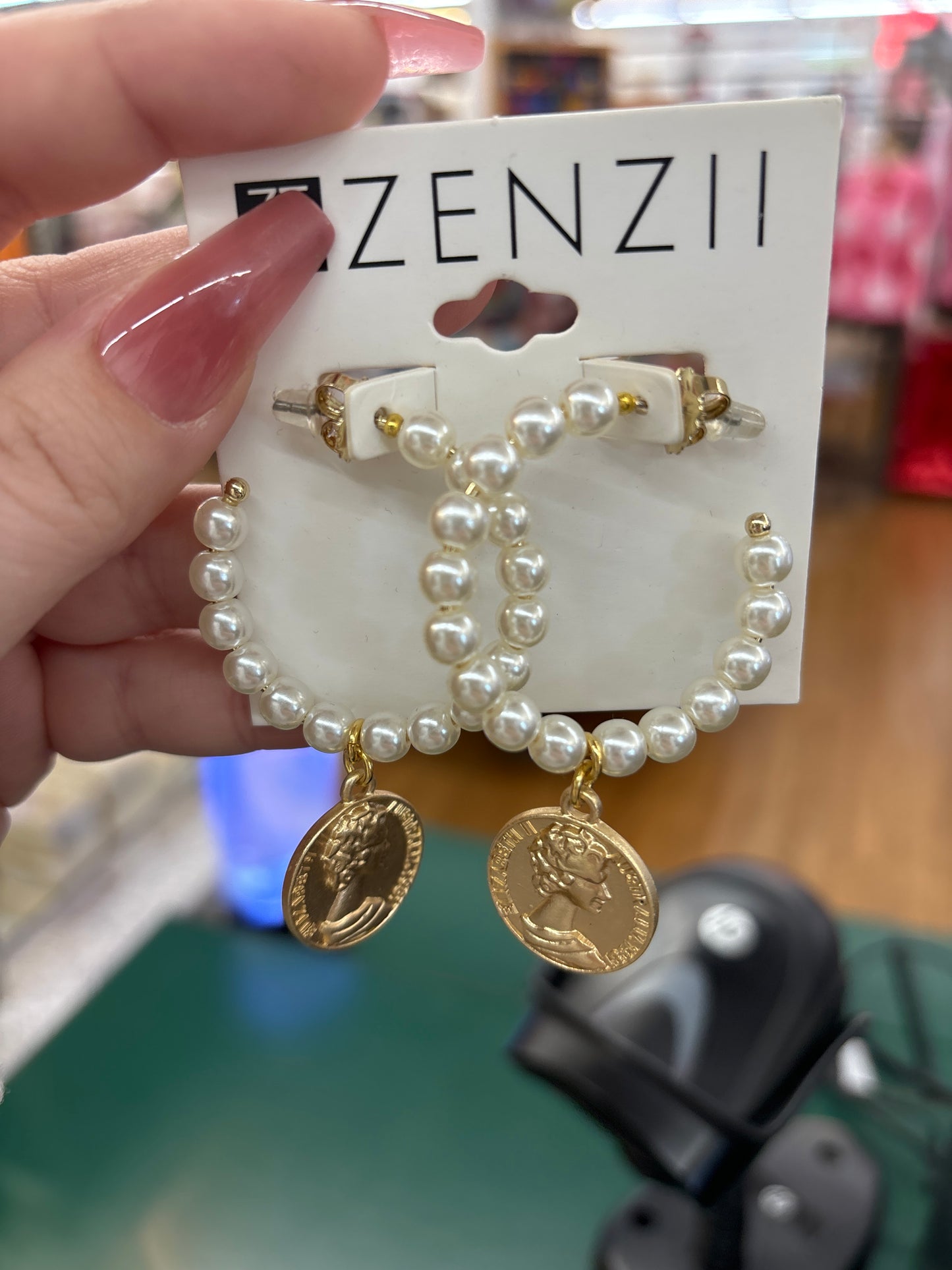 PEARL HOOP EARRING W/ GOLD COIN