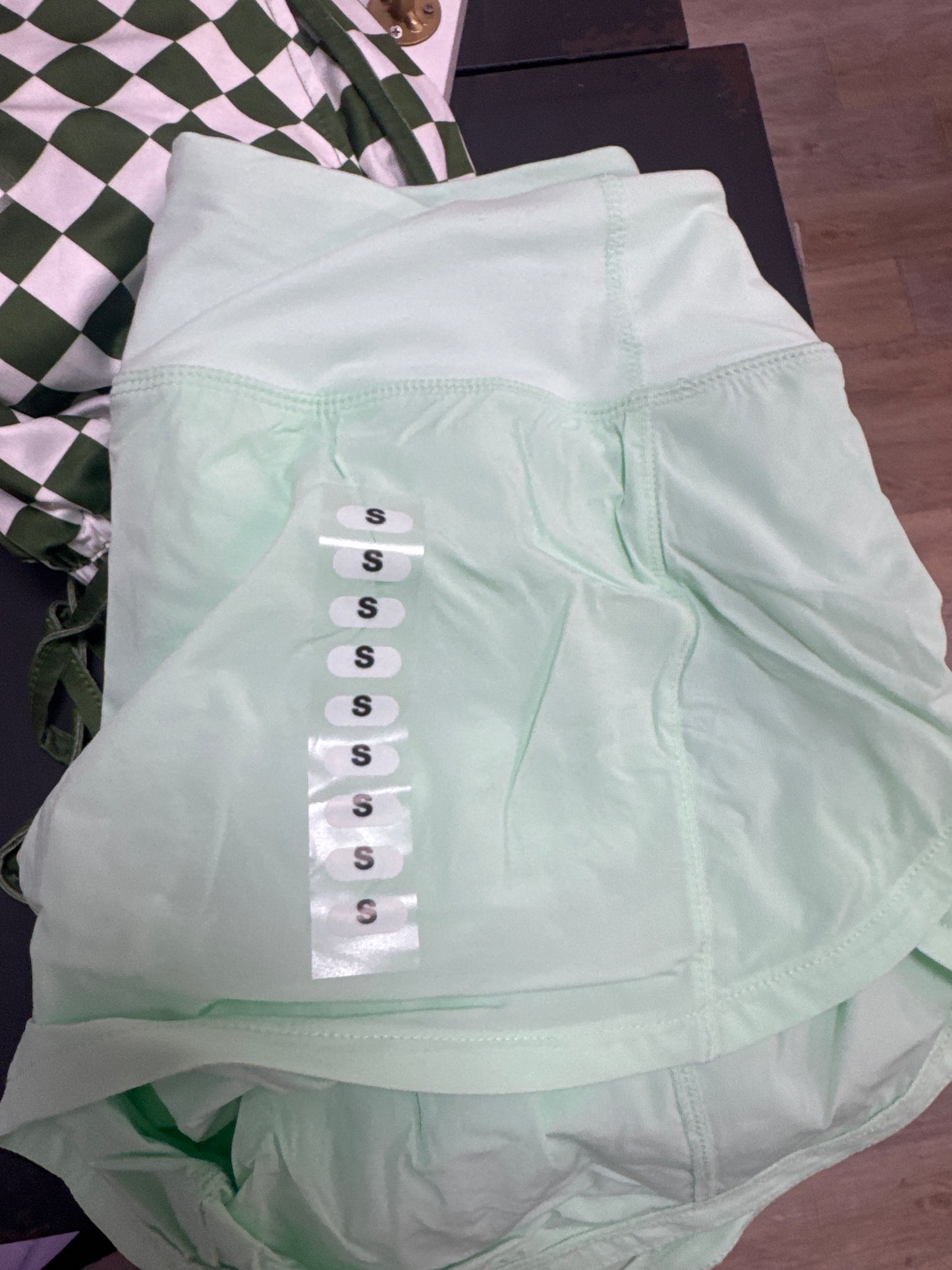 ACTIVE SHORTS - MORNING MINT