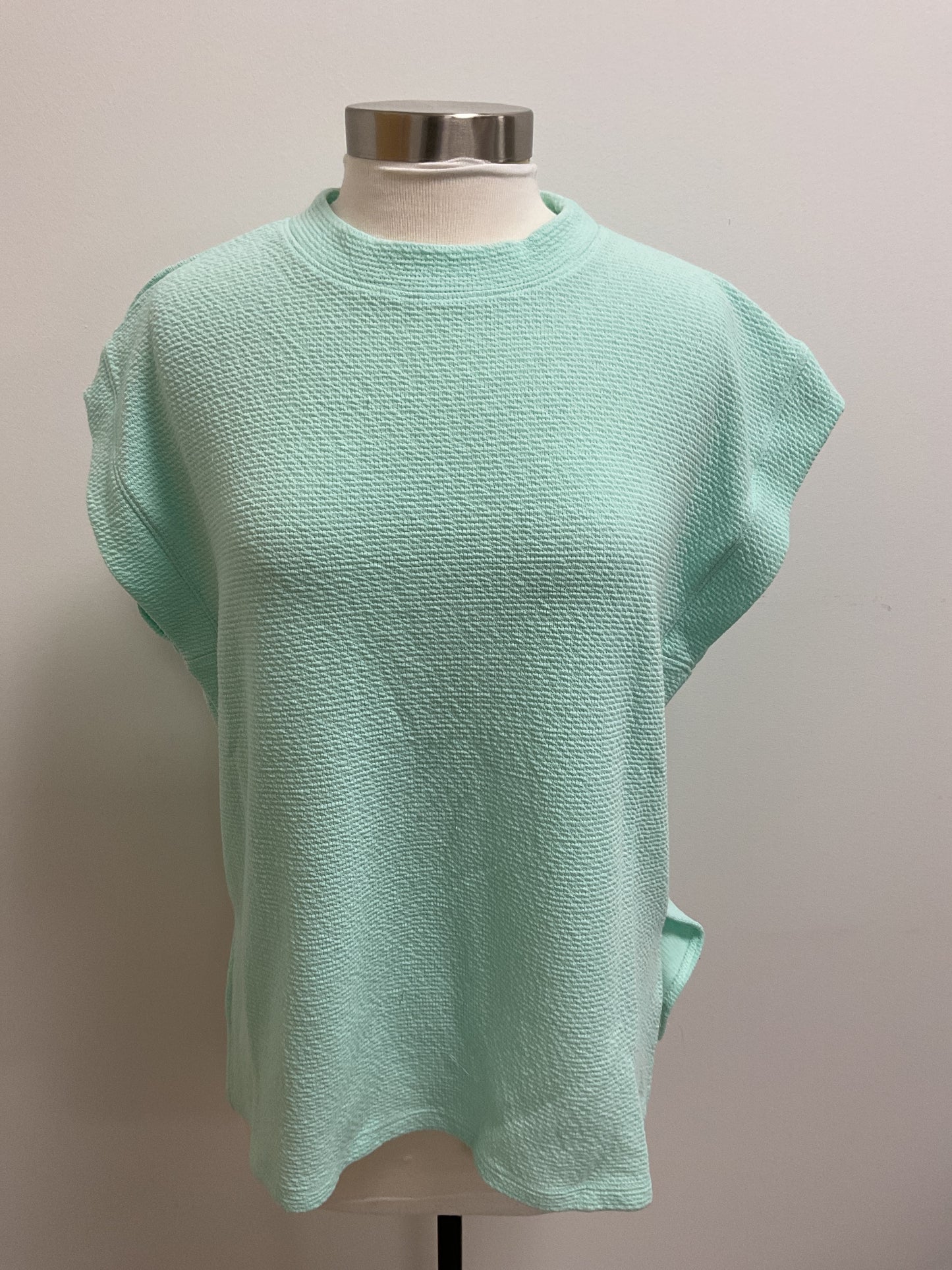 CLOUDY KNIT SLEEVELESS TOP - MINT