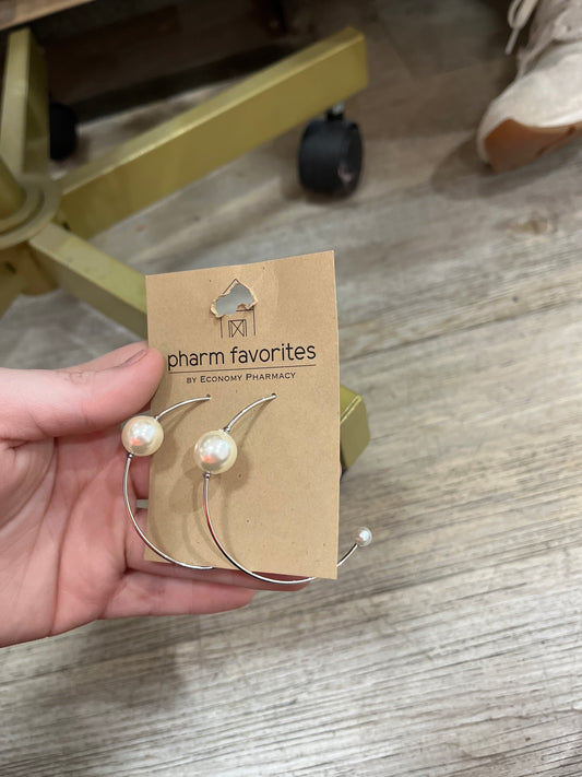 HOOP EARRINGS W/2 PEARLS - SILVER