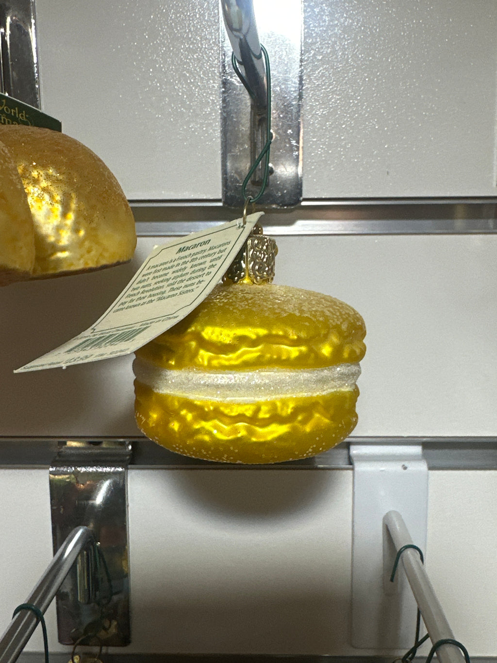 CHRISTMAS ORNAMENT - MACARON