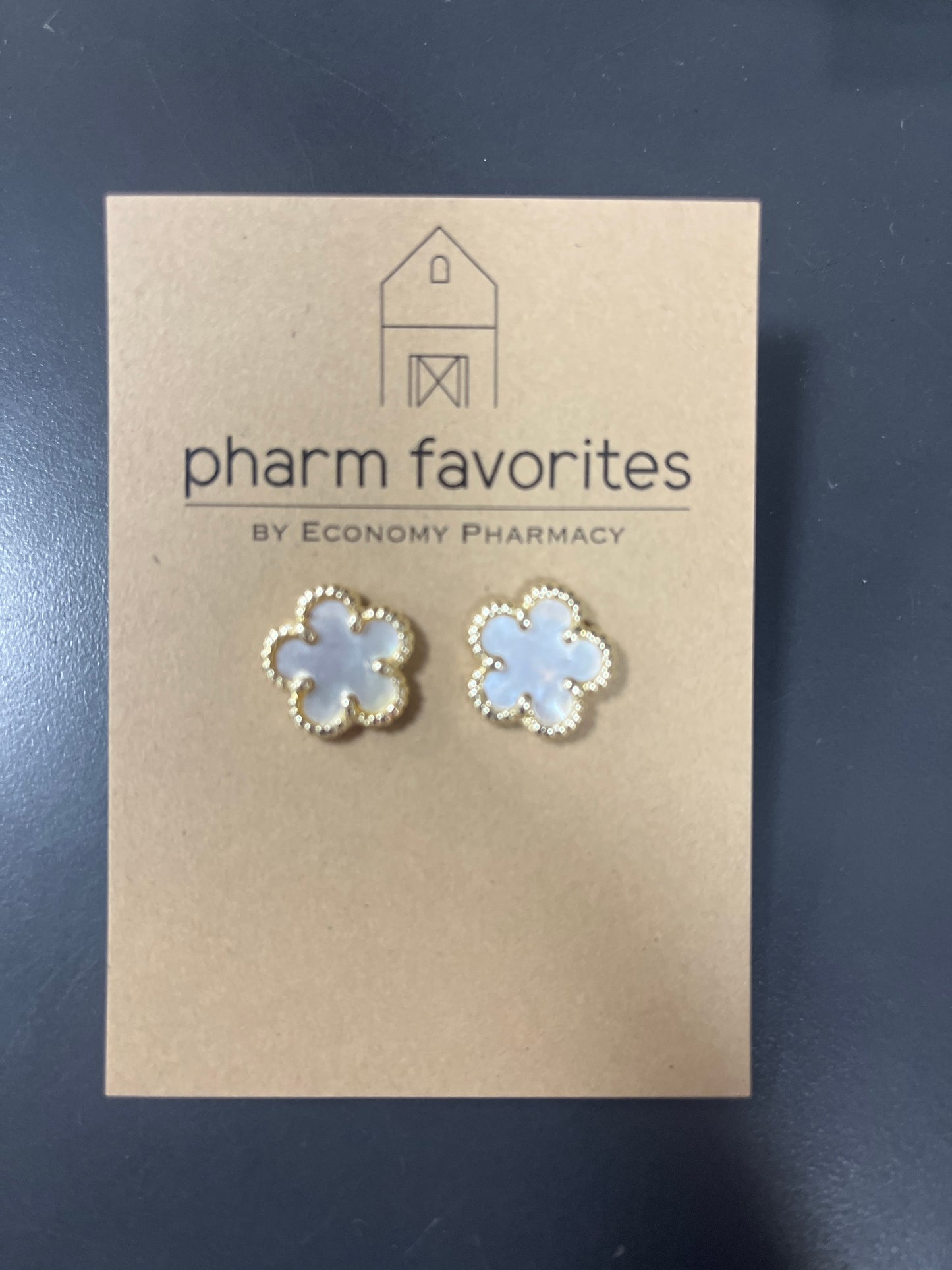 IVORY GOLD CLOVER STUD EARRINGS