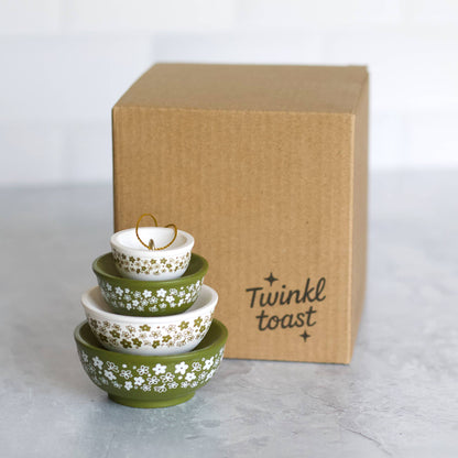 MINI PYREX-INSPIRED BOWL ORNAMENT - RETRO CHRISTMAS DECOR