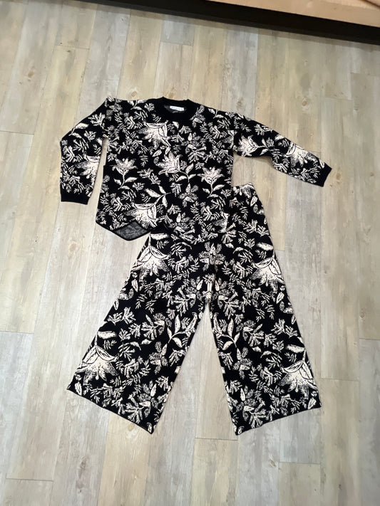 BLACK JACQUARD 2PC SWEATER & PANT SET