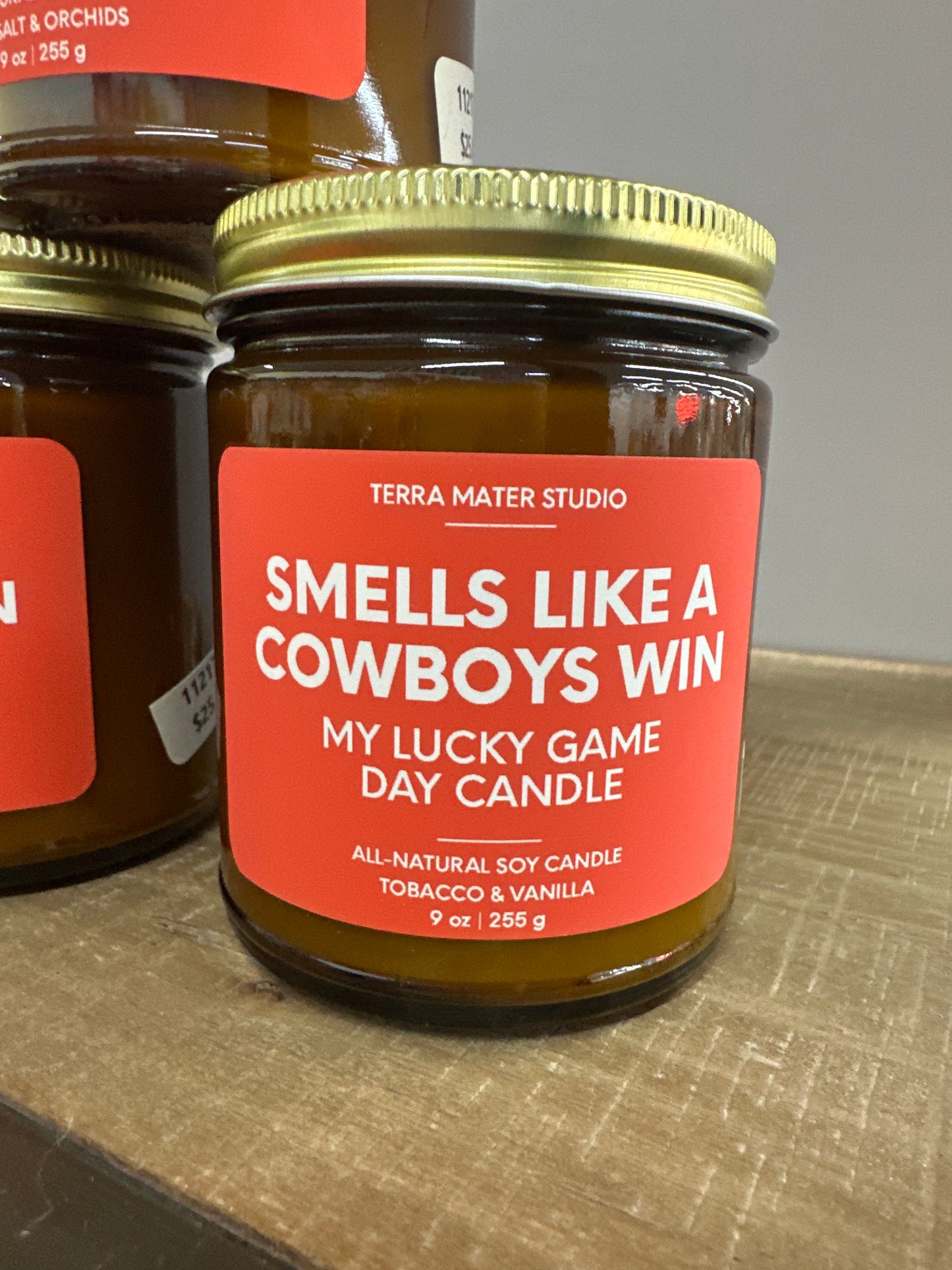 SMELLS LIKE A COWBOYS WIN - TOBACCO & VANILLA