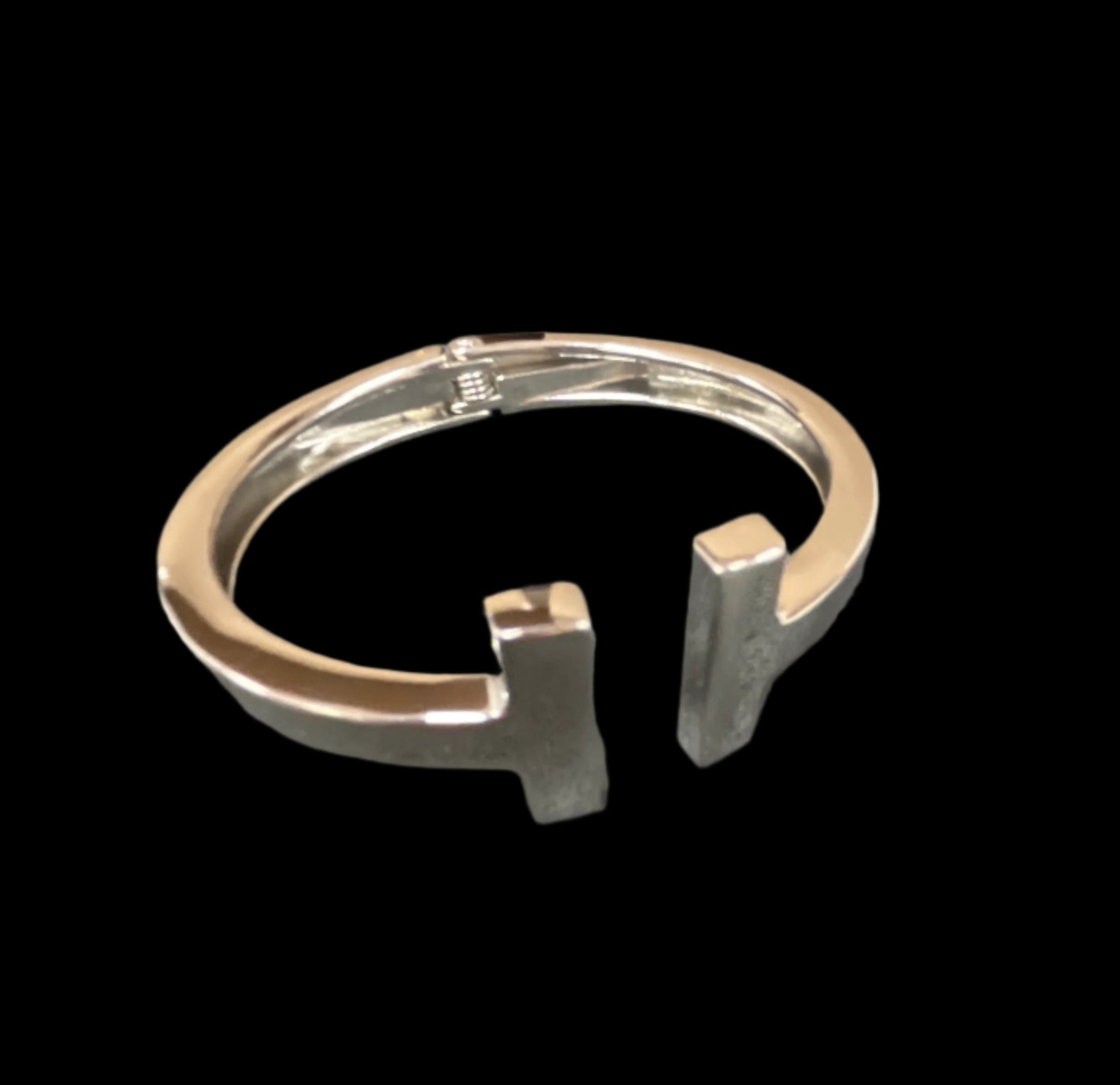 SILVER DOUBLE BAR END OPEN HINGED BRACELET