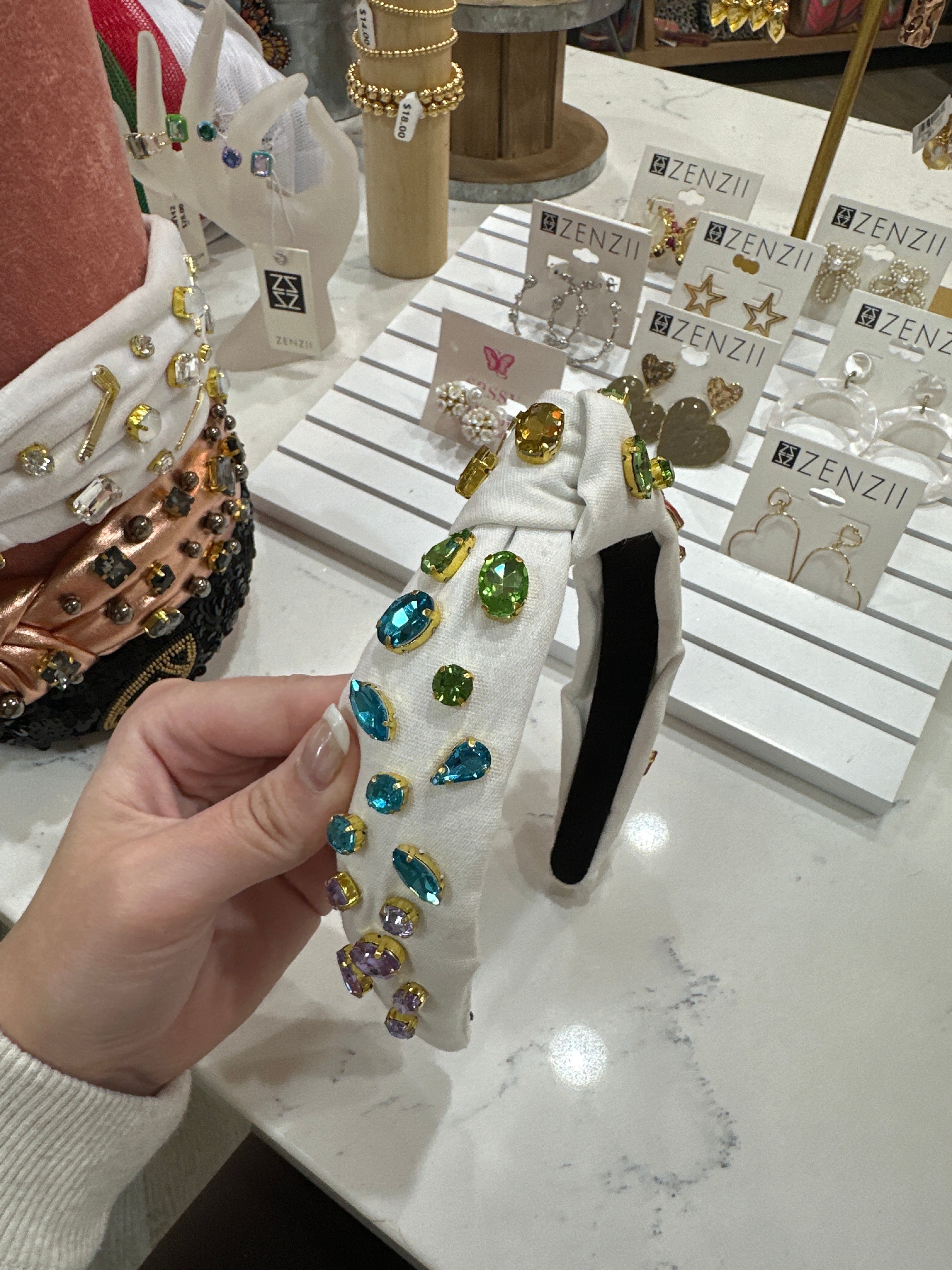 YOUTH IVORY HEADBAND W/RAINBOW GRADIENT CRYSTALS