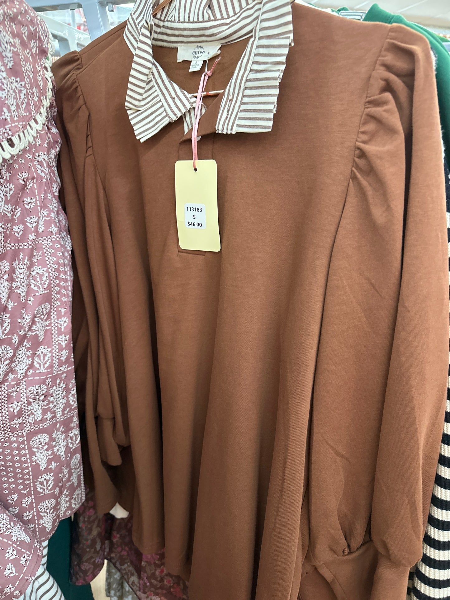 BROWN SHIRT WITH BRWN/CRM STRIPED COLLAR