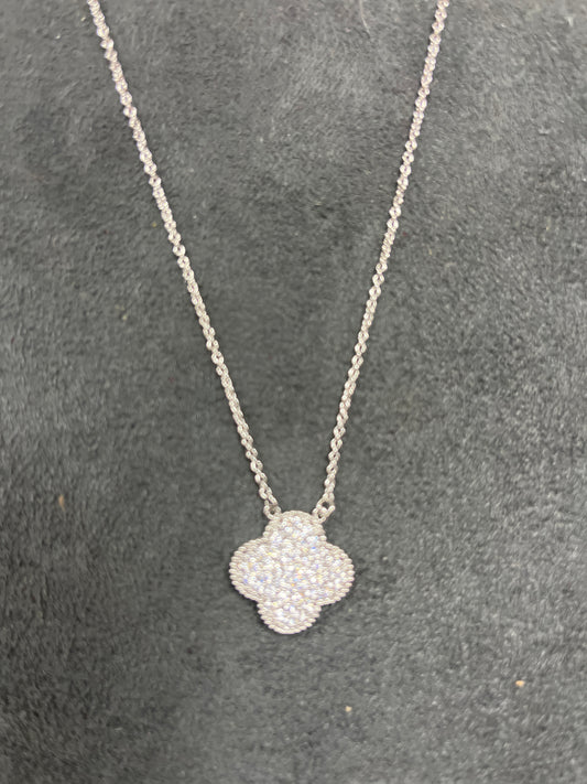 NECKLACE W/LARGE PAVE CLOVER