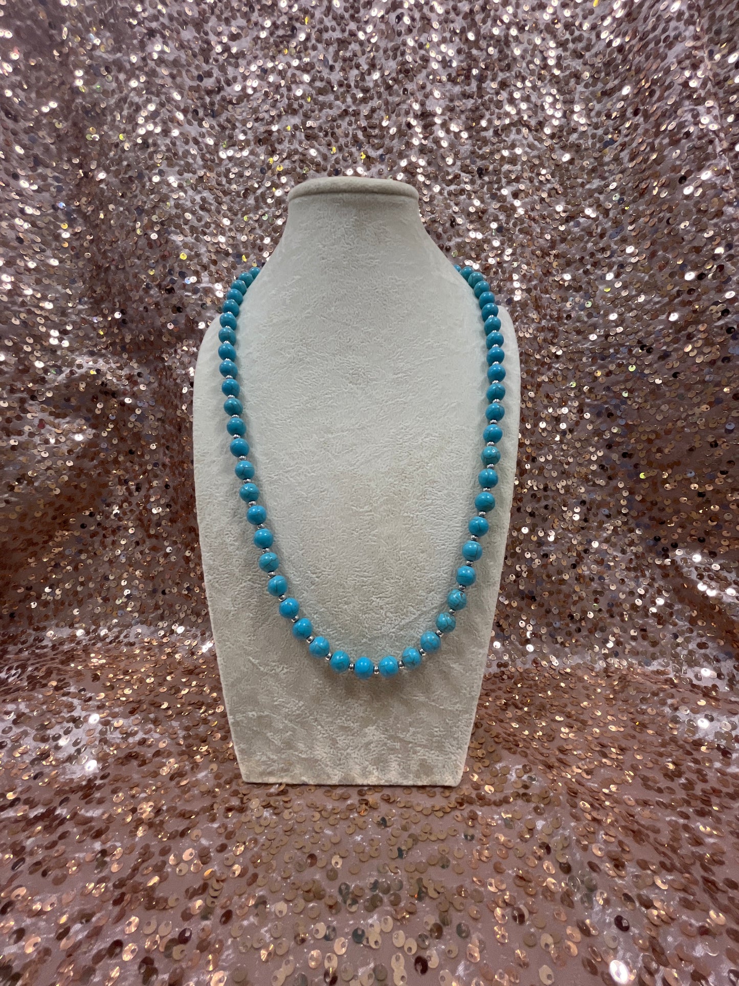 TURQUOISE BEADED NECKLACE WITH SILVER ACCENTS