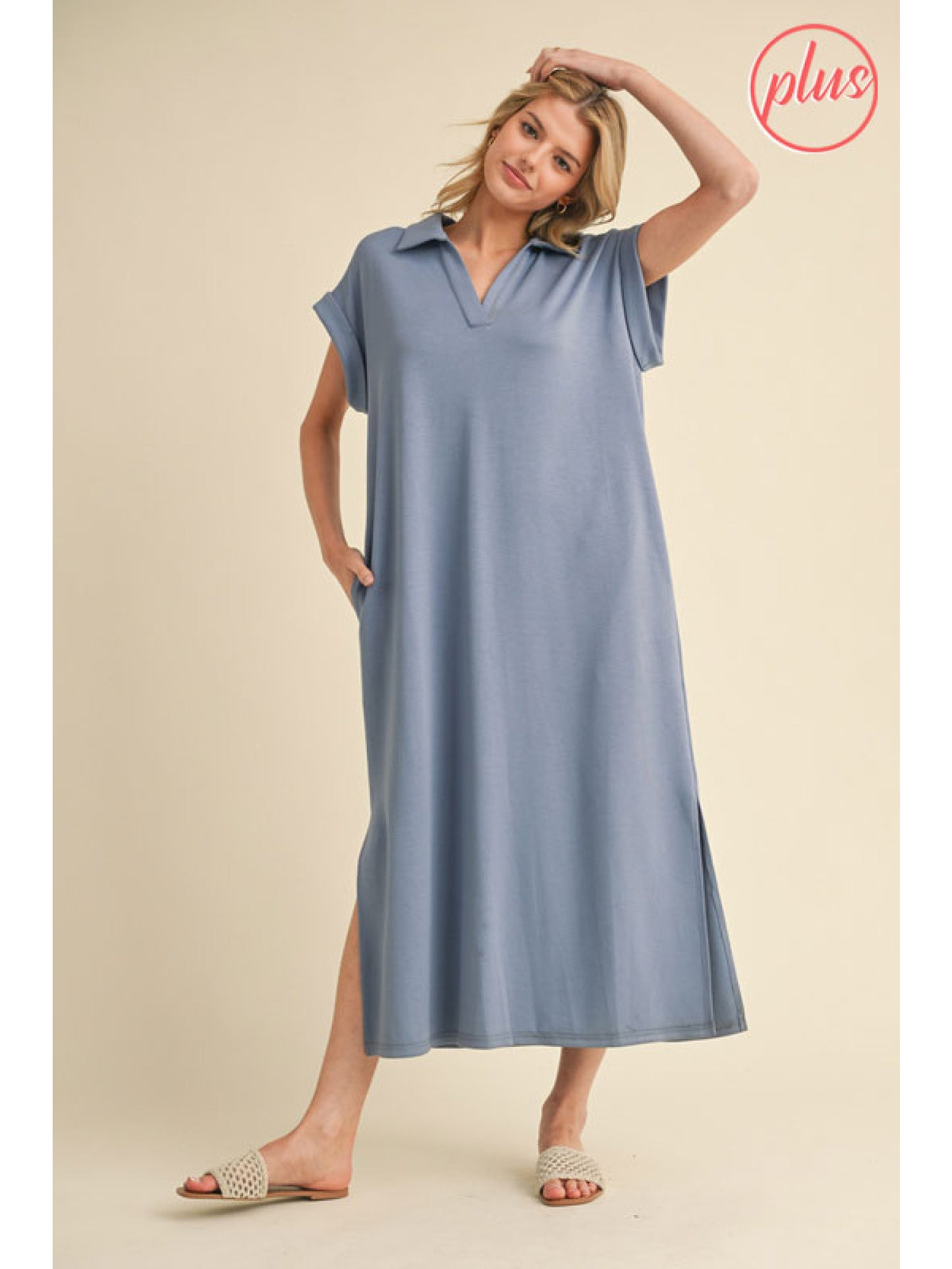 MIDI DRESS W/OPEN COLLAR AND SIDE SPLIT DETAIL