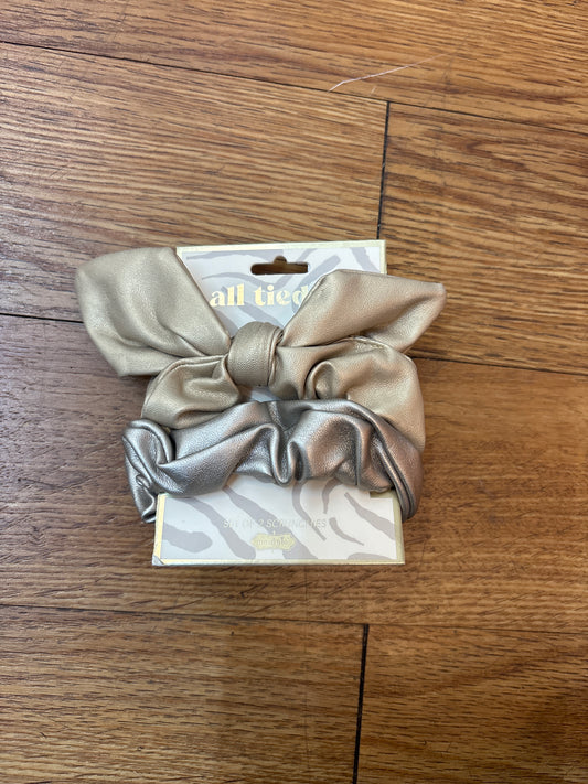 ALL TIED UP LEATHER SCRUNCHIE SET- GOLD