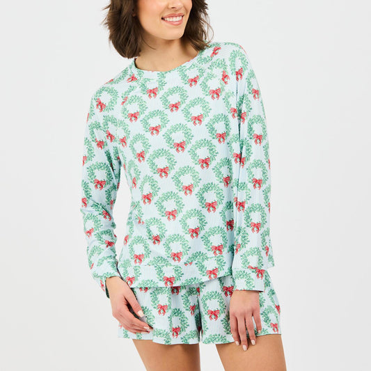 ANNIE WREATH & RIBBON LONG SLEEVE/SHORTS PAJAMA 2 PC. SET