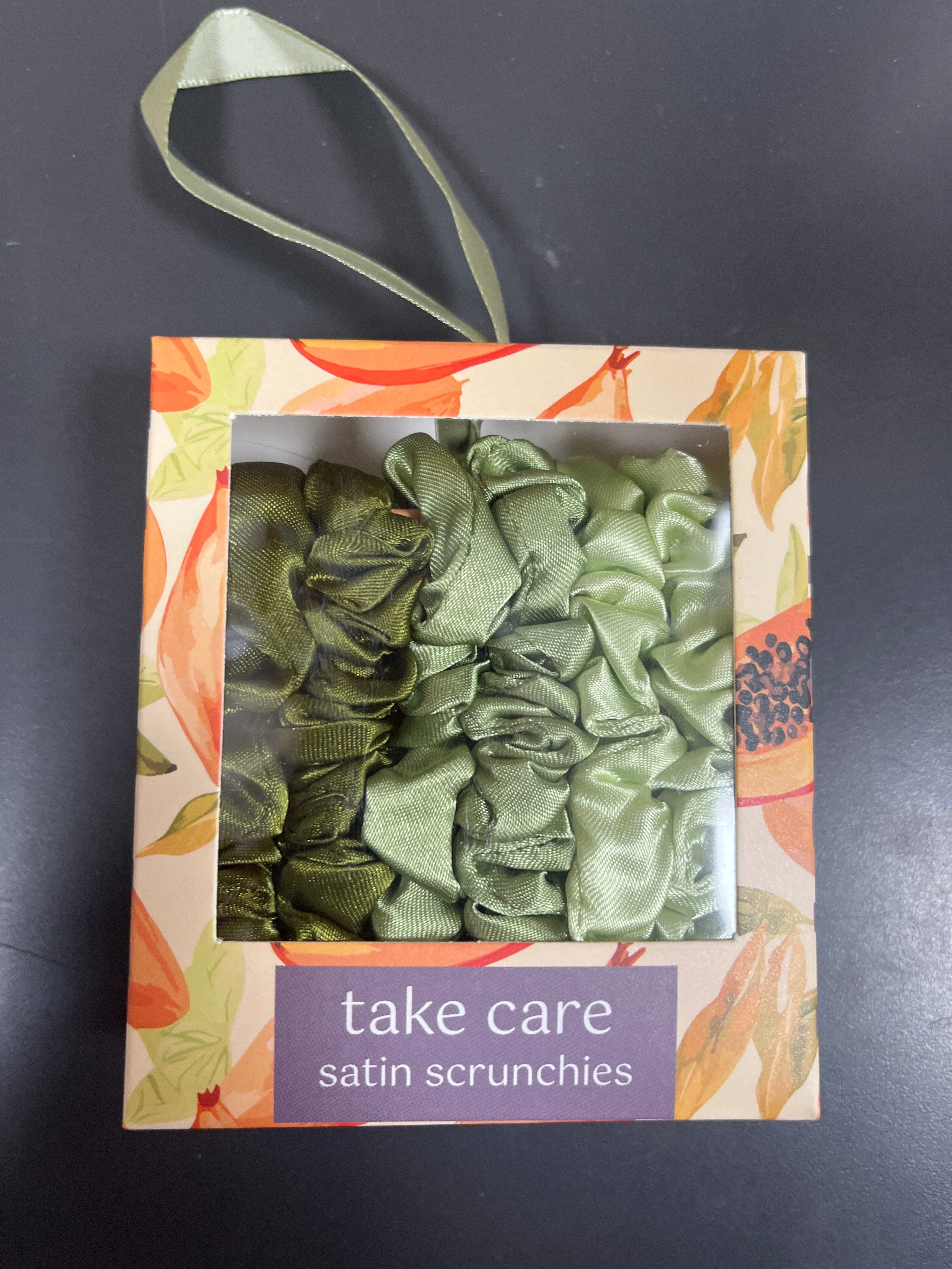 CRUSH TAKE CARE SATIN SCRUNCHIES