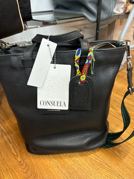 ESSENTIAL TOTE - EVIE