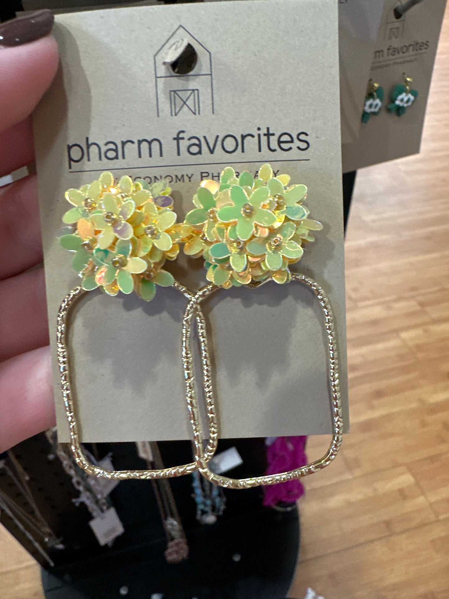 IRIDESCENT FLOWER HOOPS - YELLOW/RECTANGLE