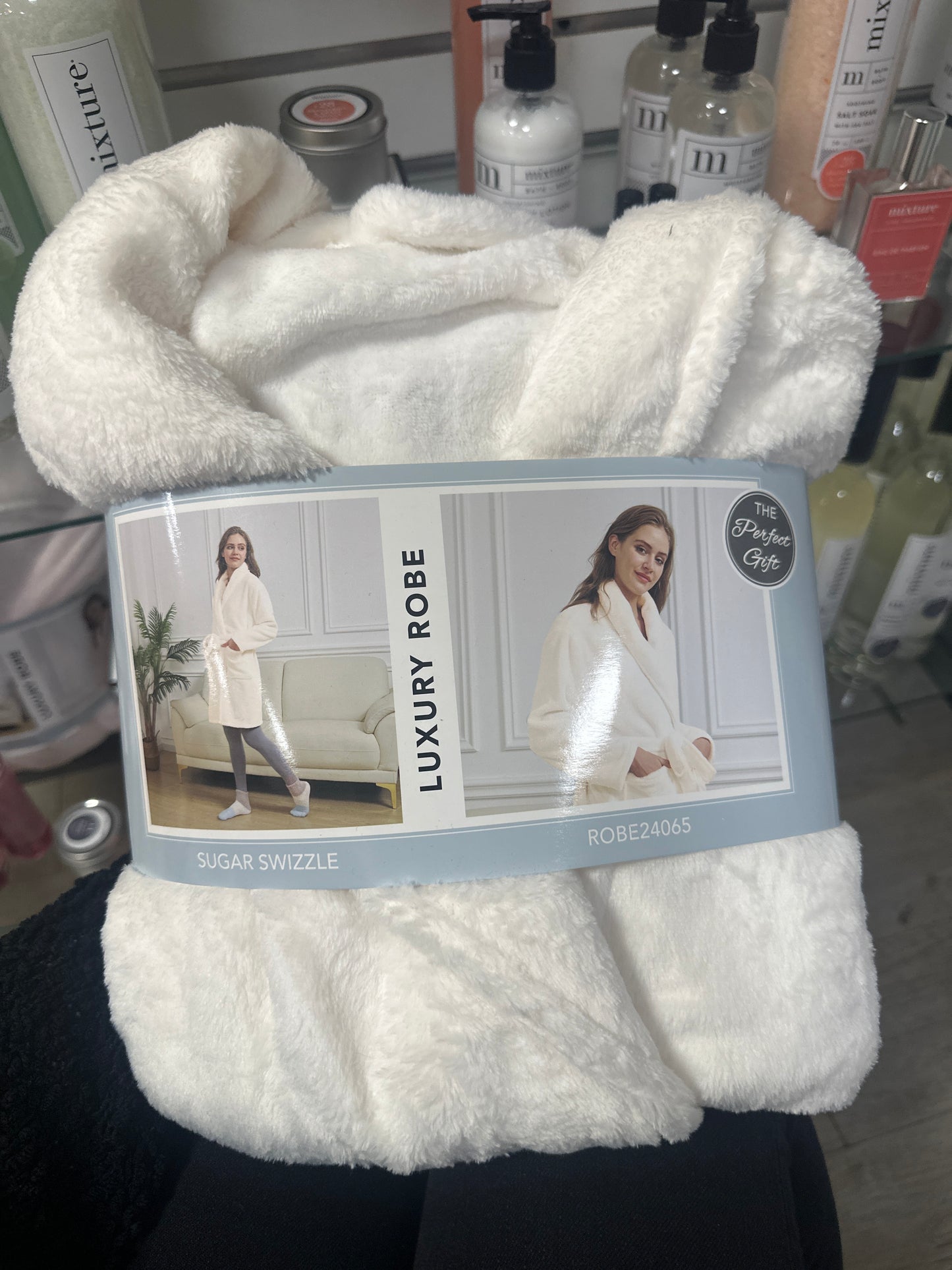 LUXURY VELVET ROBE - CREAM