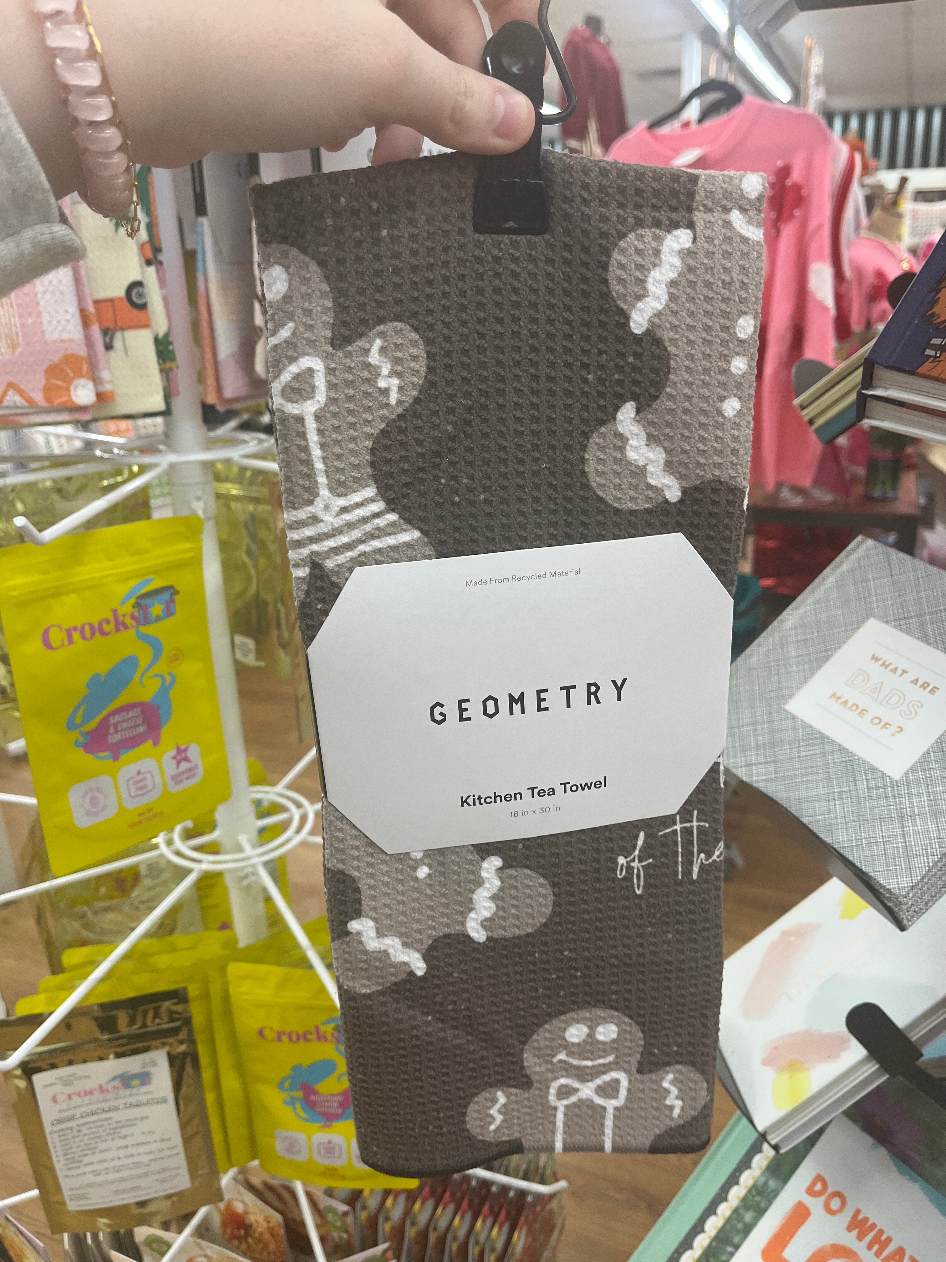 KITCHEN TEA TOWEL - MERRY GINGERBREAD