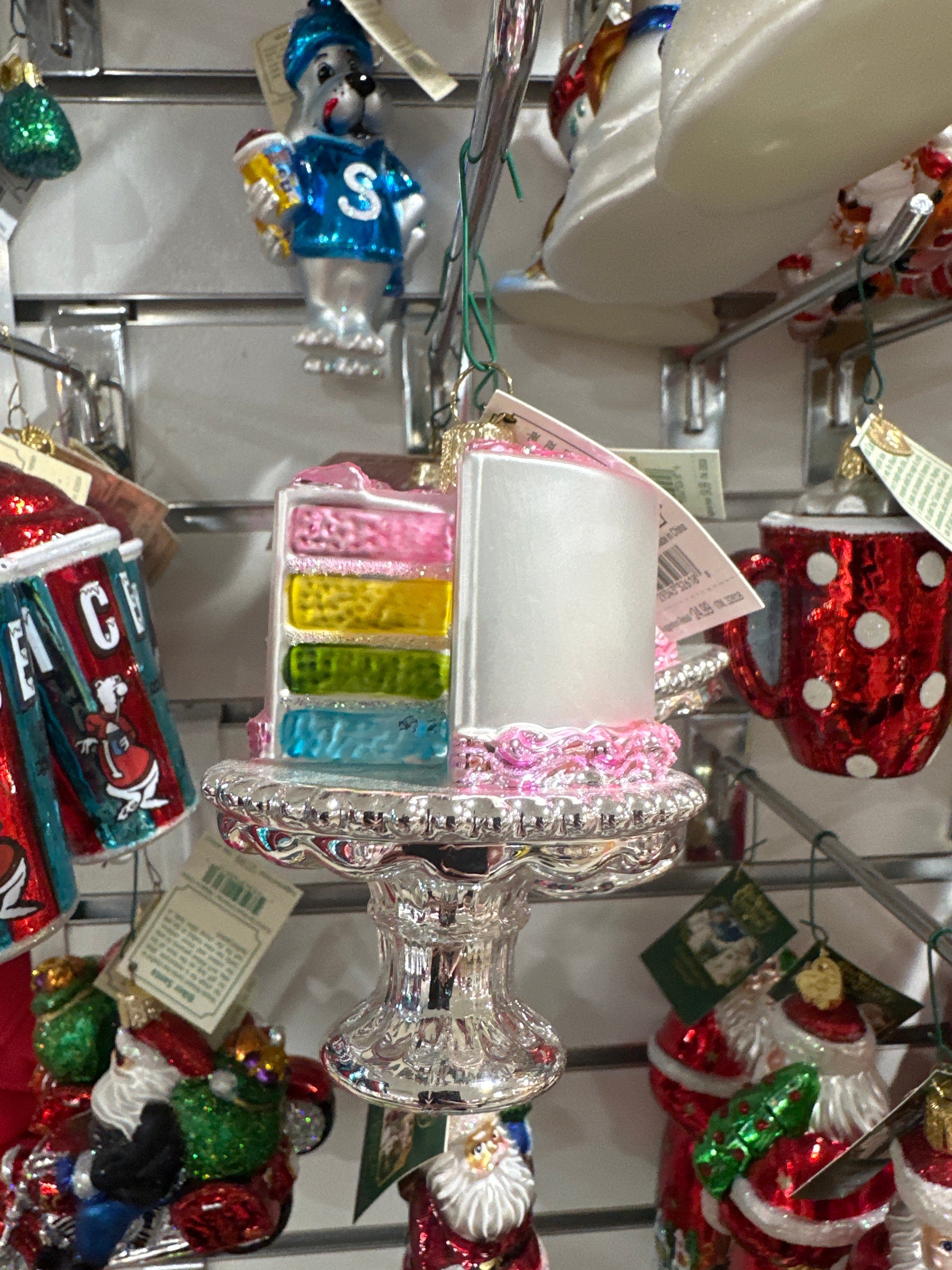 CHRISTMAS ORNAMENT - CAKE ON A STAND