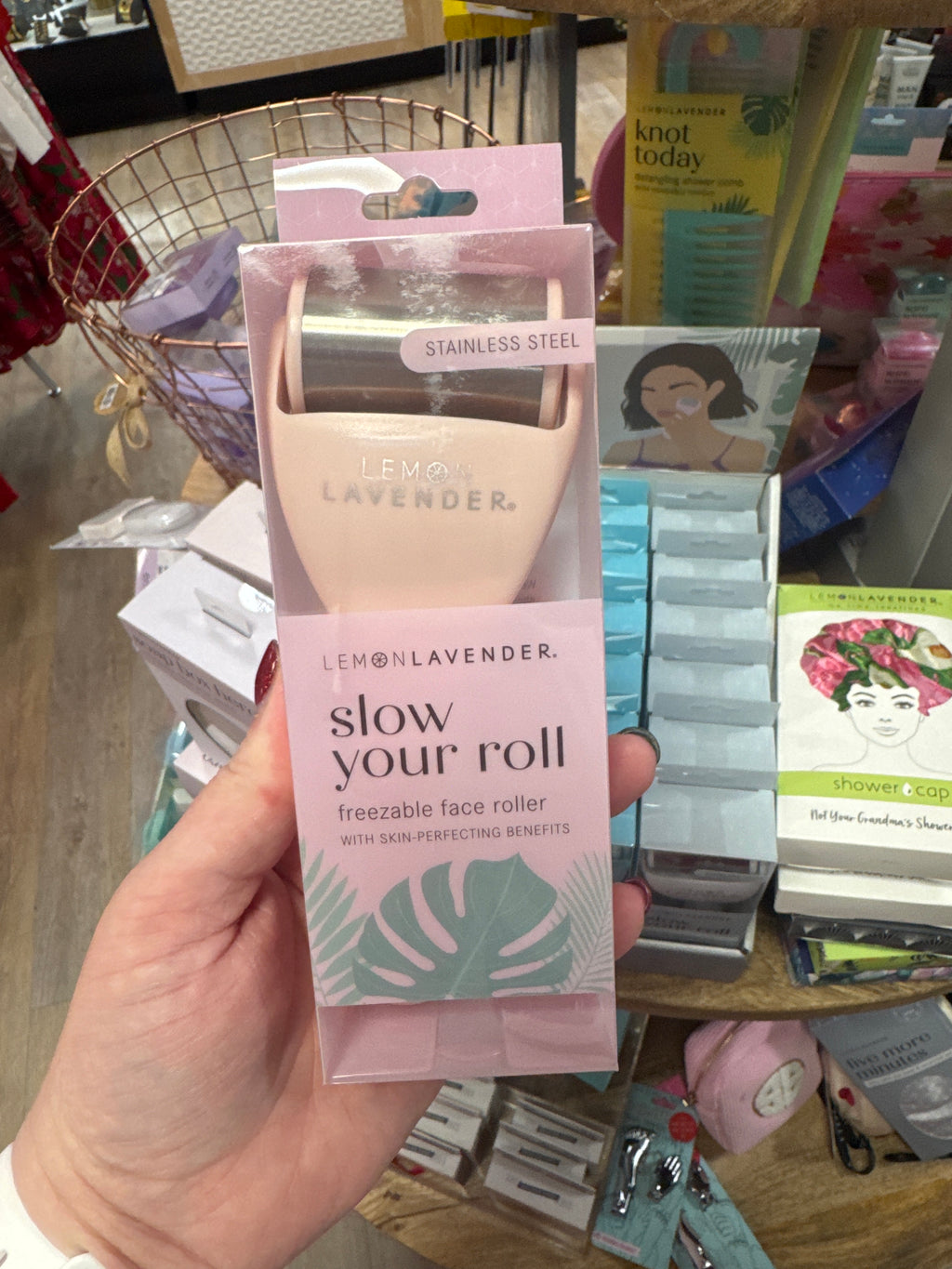 SLOW YOUR ROLL FREEZABLE FACE ROLLER