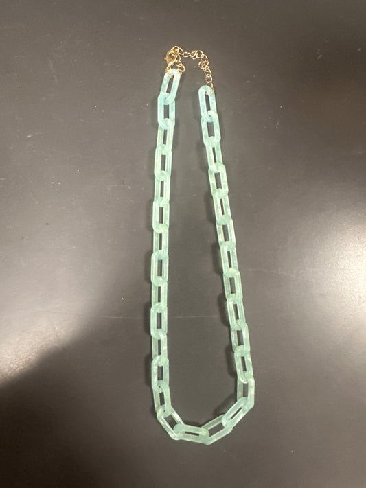 JADE COLORED LINK NECKLACE