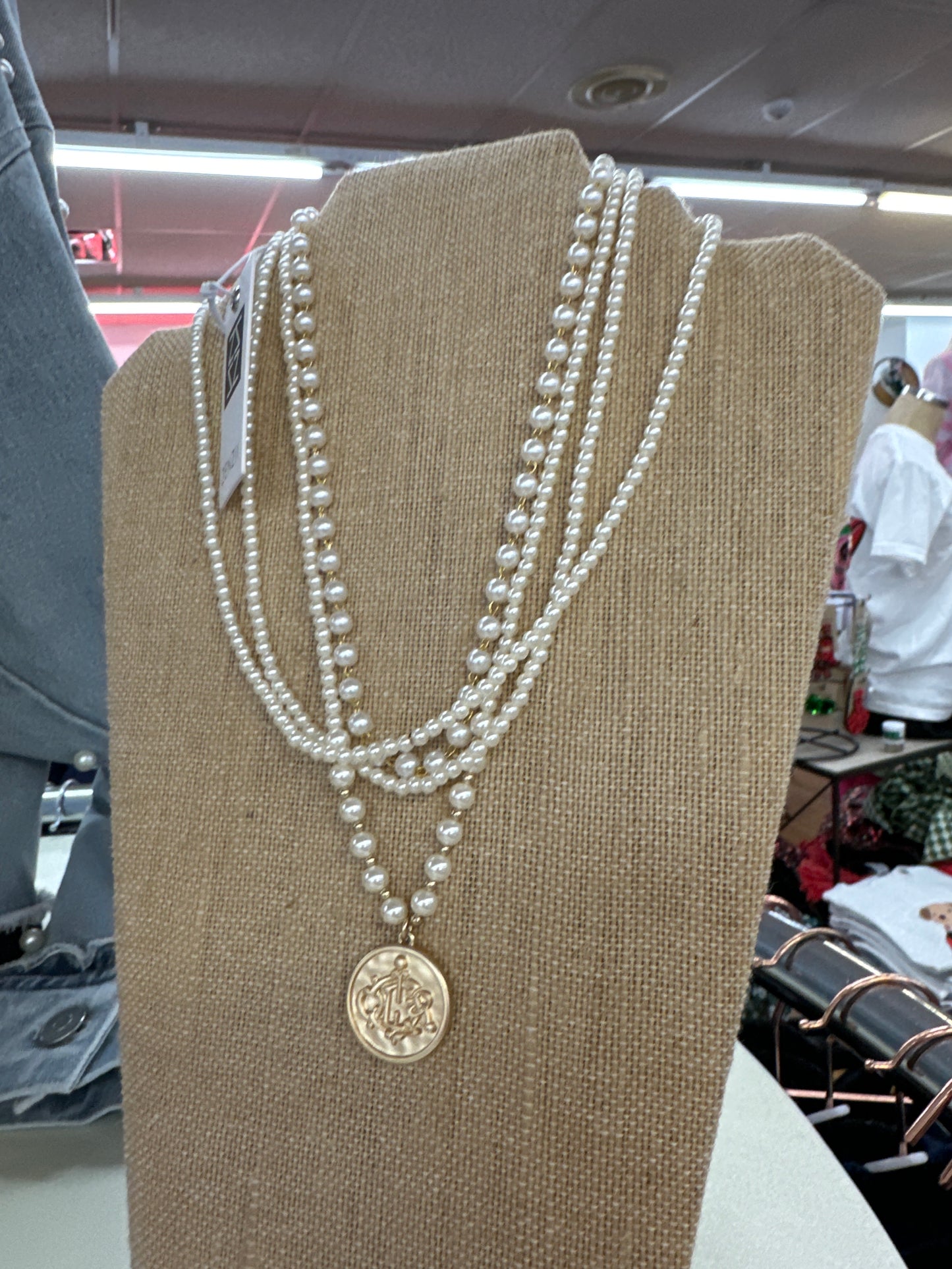 BEADED PEARL COLLAR NECKLACE W/COIN PENDANT