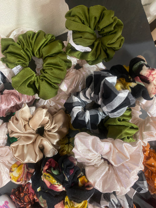 SCRUNCHIES BY NORMA