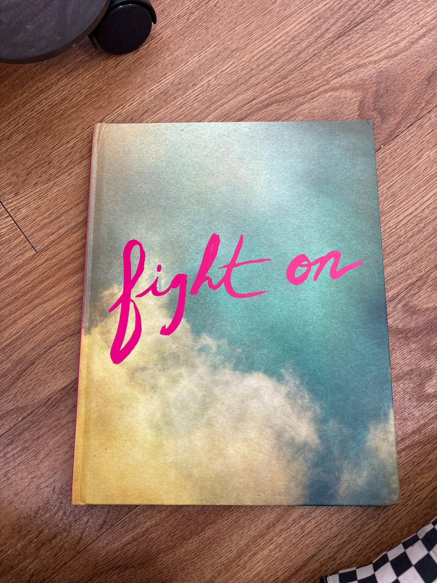 FIGHT ON BOOK
