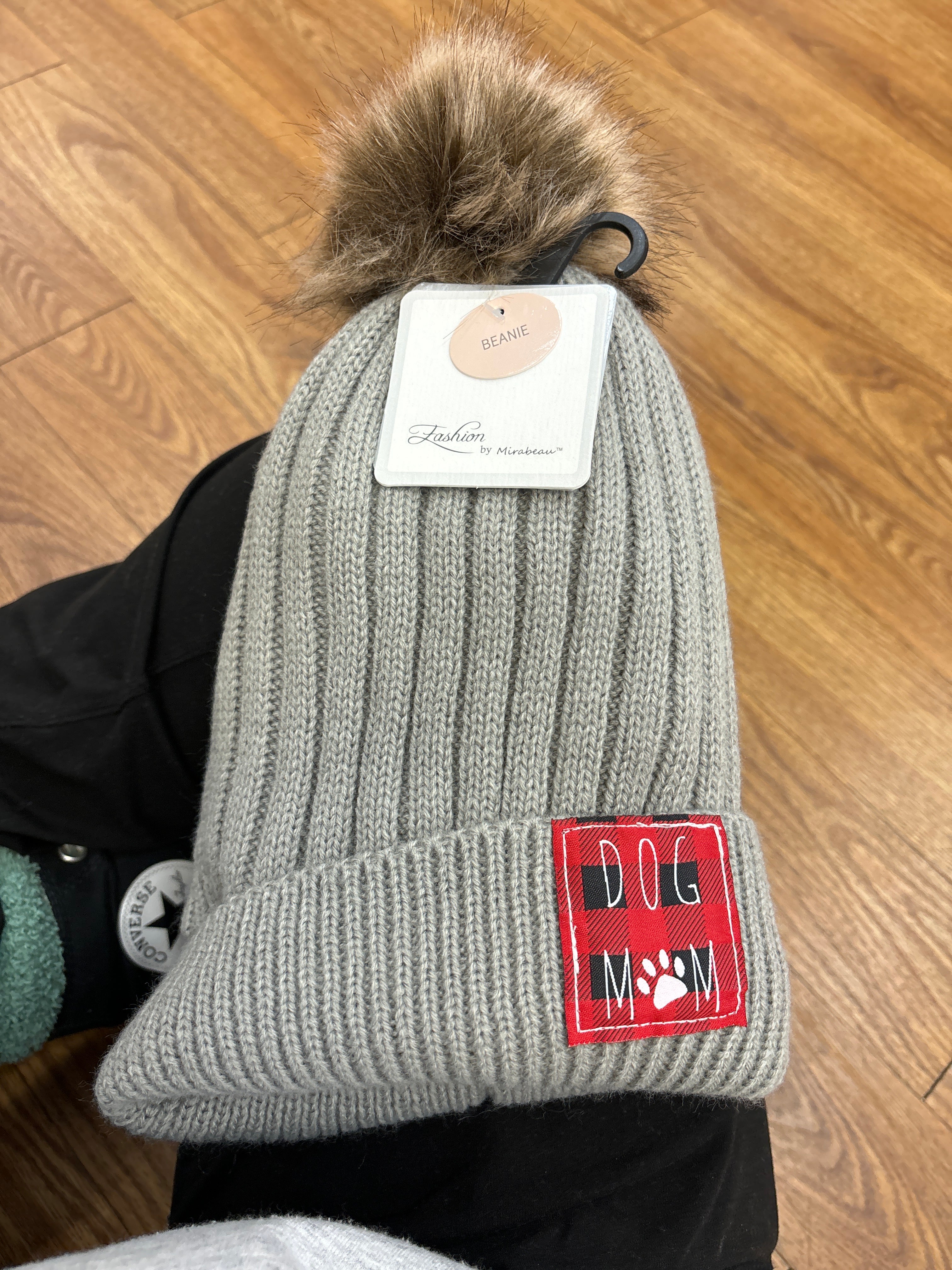 DOG MOM BEANIE