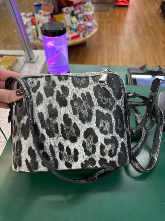 SIMPLY NOELLE BLACK LEOPARD CROSSBODY
