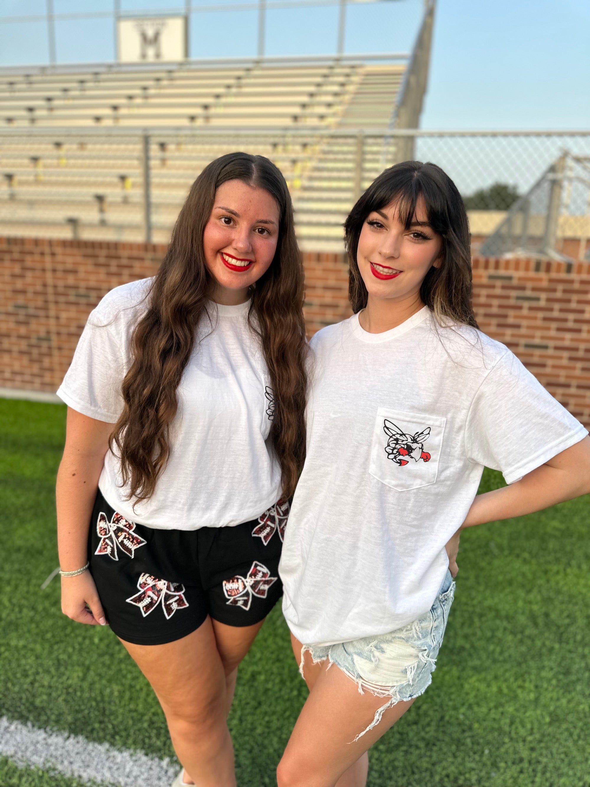 HORNETS MEGAPHONE SPIRIT POCKET TEE