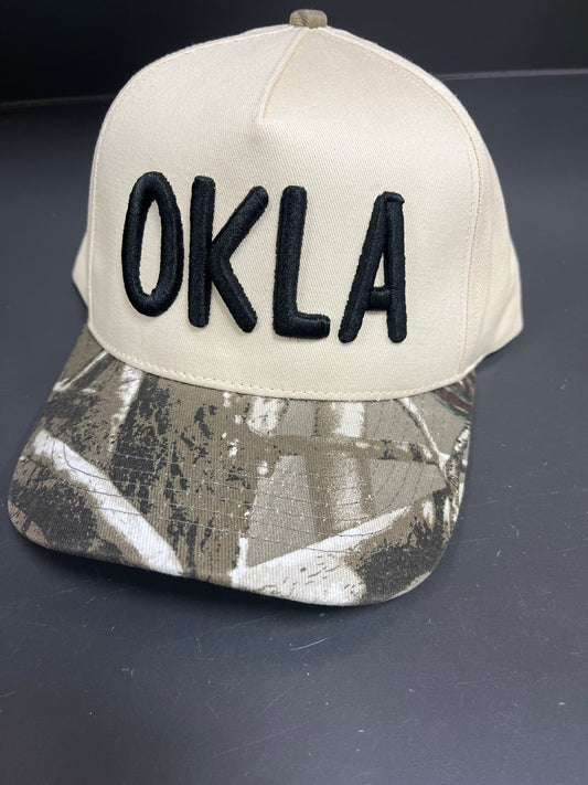IVORY & CAMO HAT BLACK OKLA
