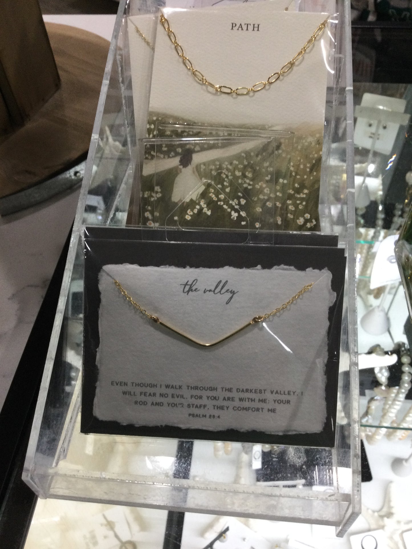 VALLEY GOLD NECKLACE