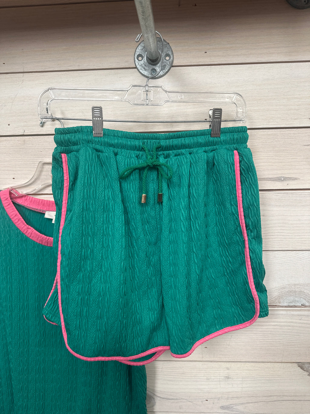 GREEN SET W/PINK STRIPE DETAIL