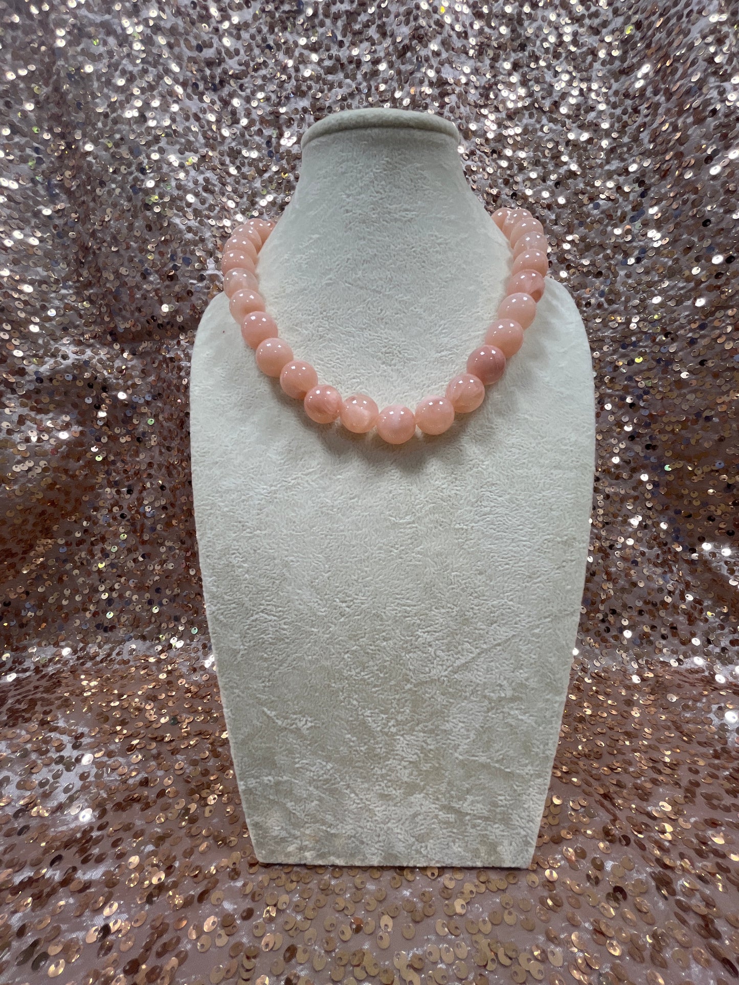 OVERSIZED BEADED NECKLACE